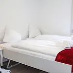 Zen Stecken A-2 By Interhome צרמט